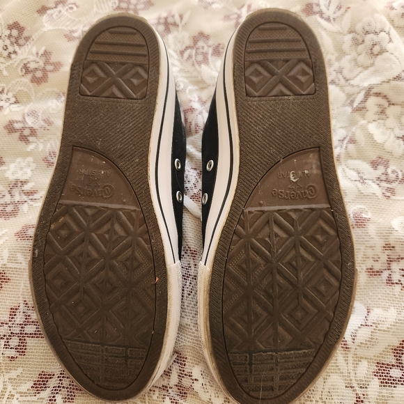 ⚘️HP⚘️Converse Unisex Youth 6/Men's 6/Wmn's 8 Black White Mid-High Top Sneakers - Picture 8 of 10